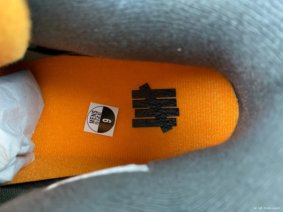 - Undefeated 2025 Jun x IB1519-200 4 Air - Jordan 1129